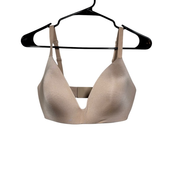 Skims Wireless T Shirt Demi Bra Size 36D - Picture 2 of 7
